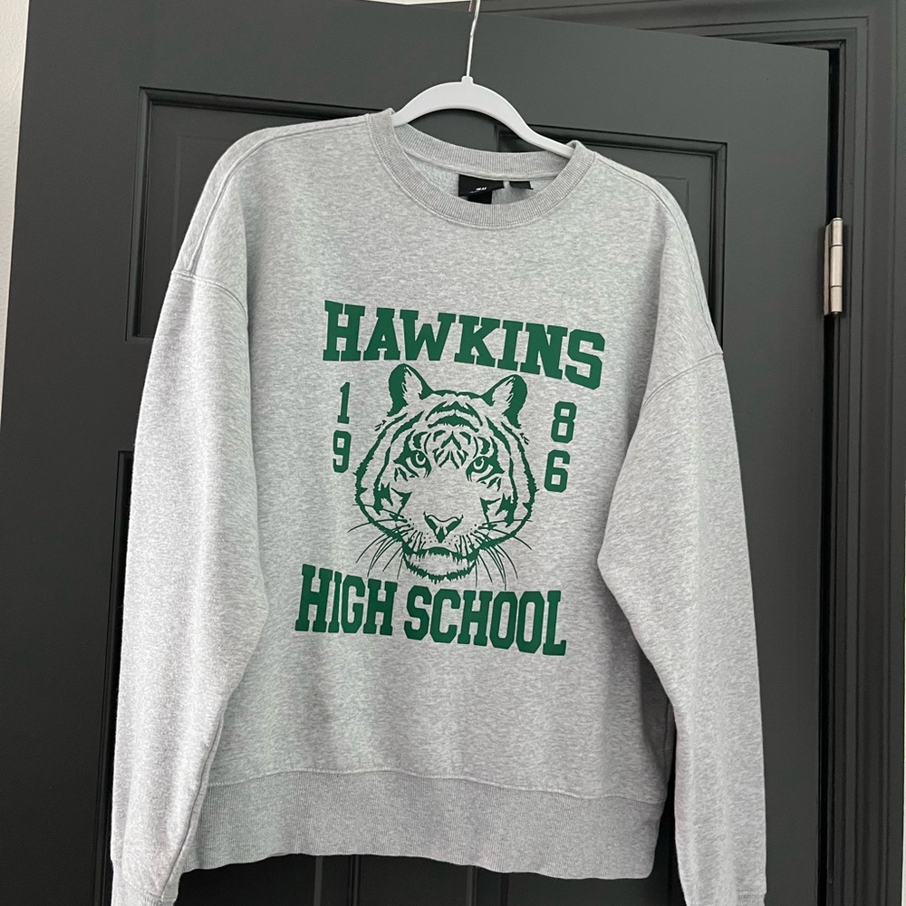 H&M Gray and Green Crew Neck Sweater with Bold Graphic